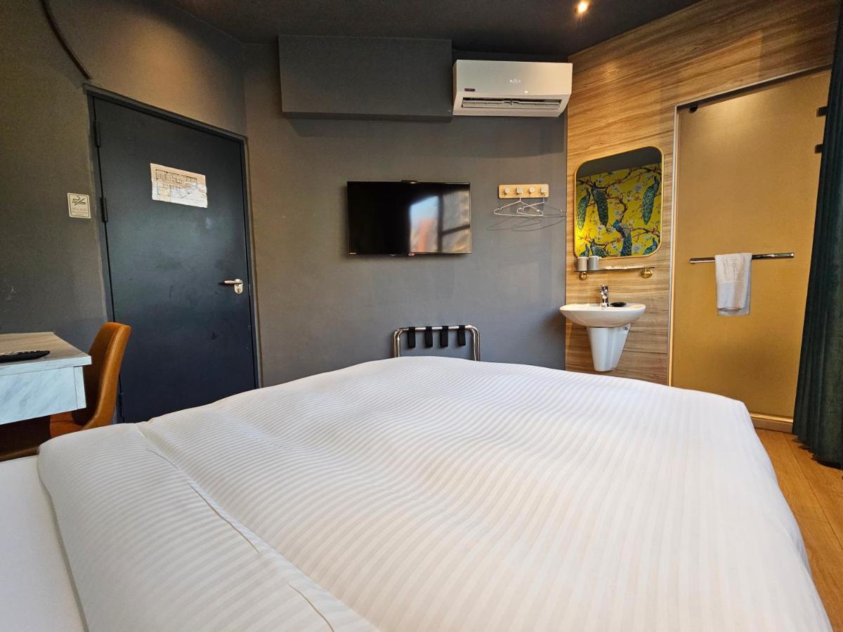 Modern Inn Taichung Exterior foto