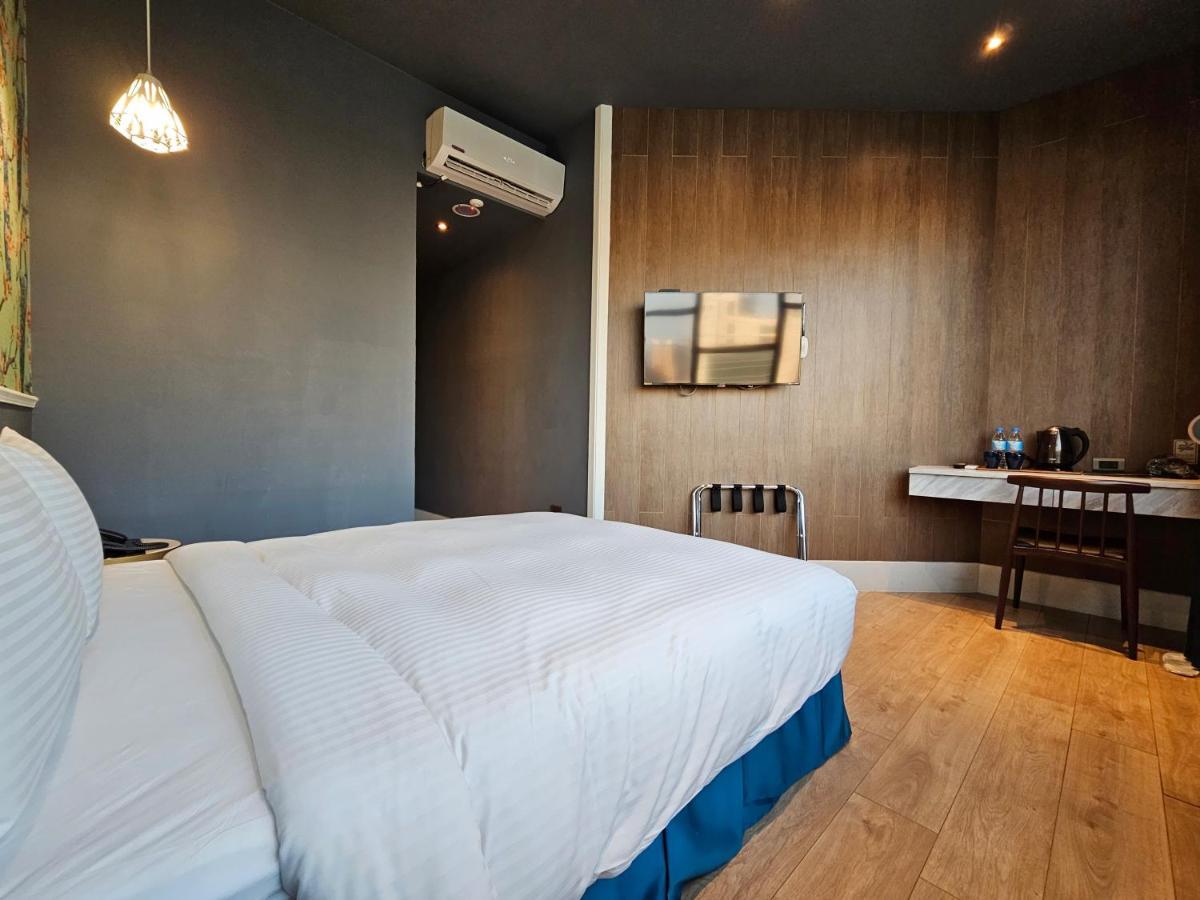Modern Inn Taichung Exterior foto